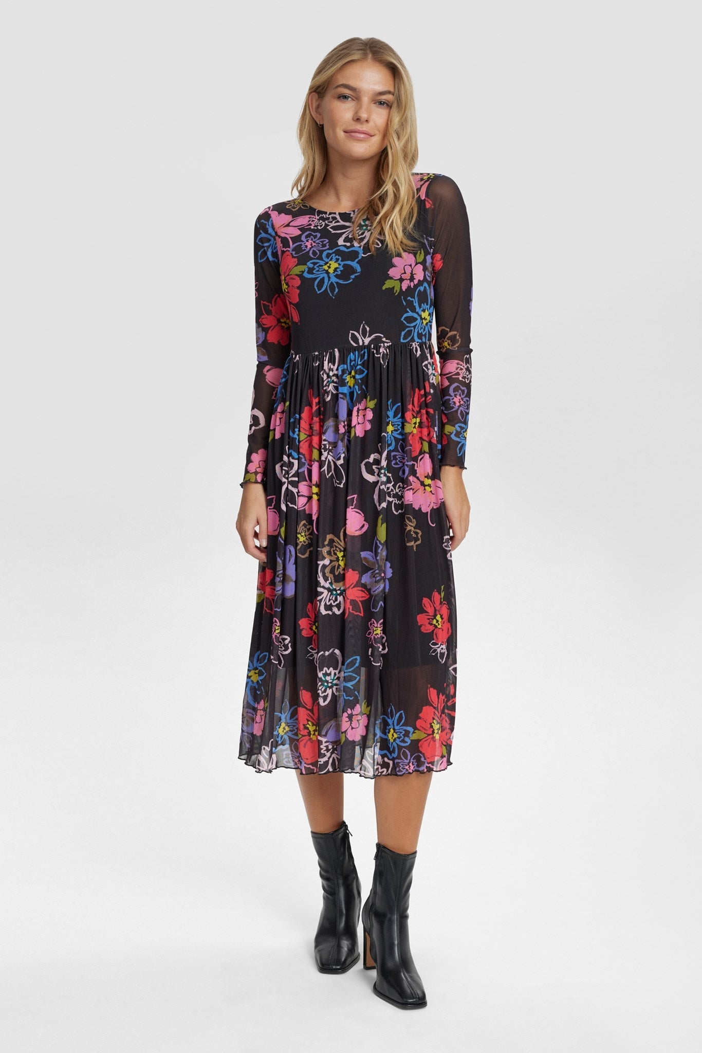 NUFREJA DRESS - Caviar