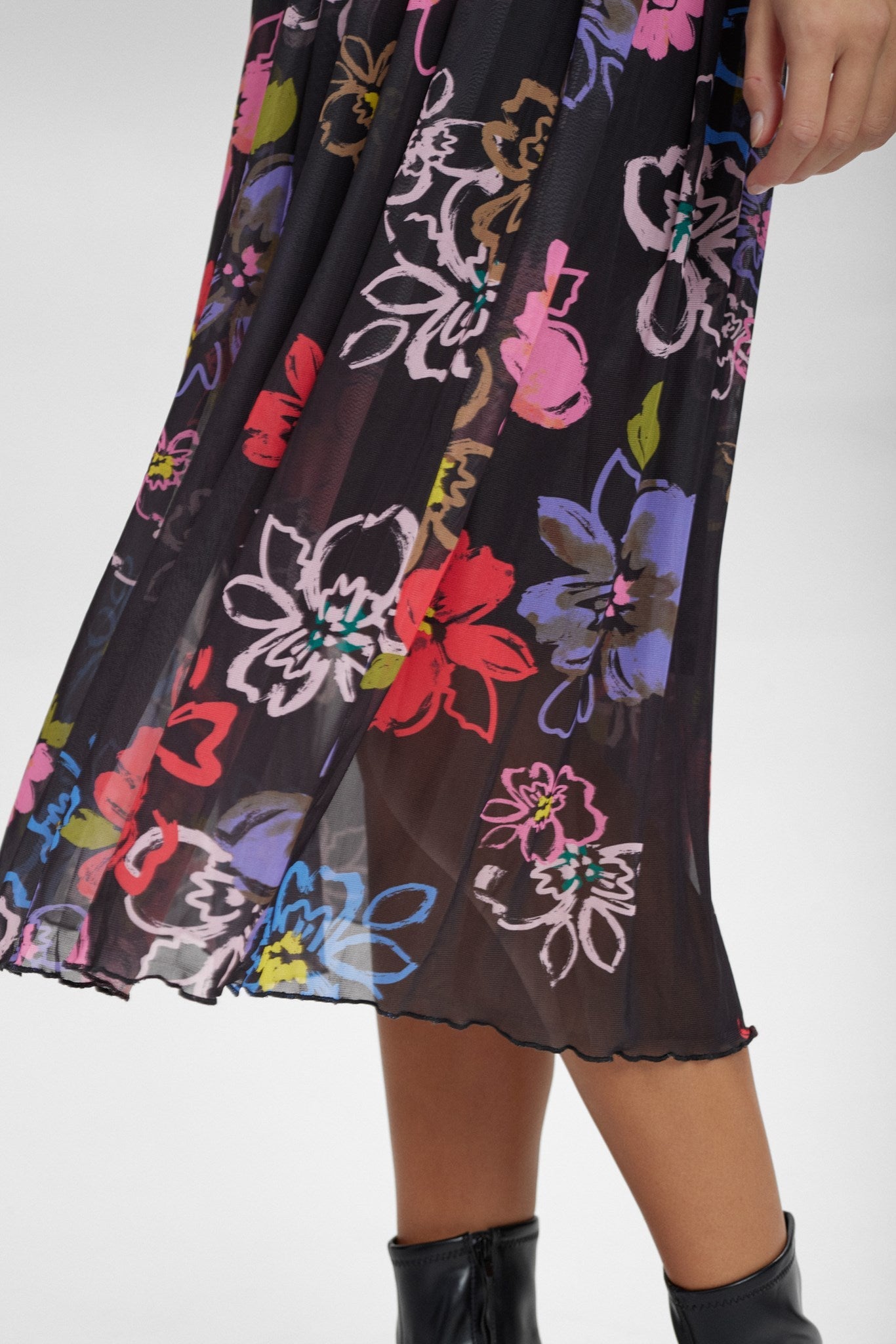 NUFREJA DRESS - Caviar