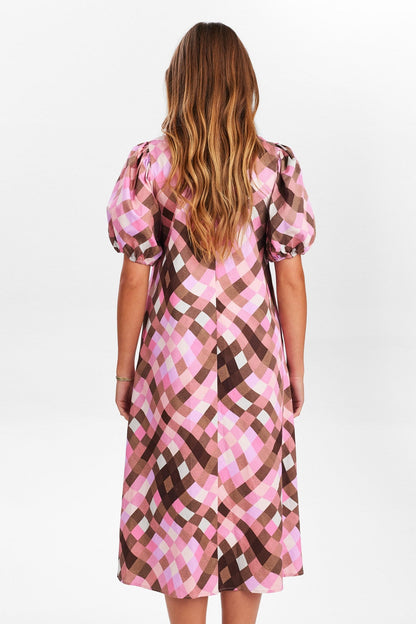 NUWAYLI DRESS - Pink Carnation