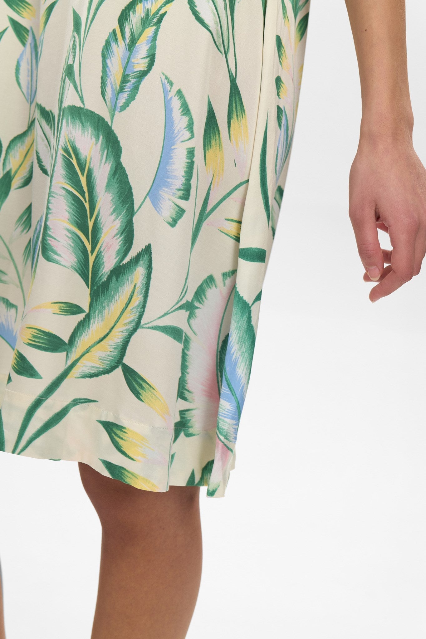 NUGWENNA DRESS - Pristine