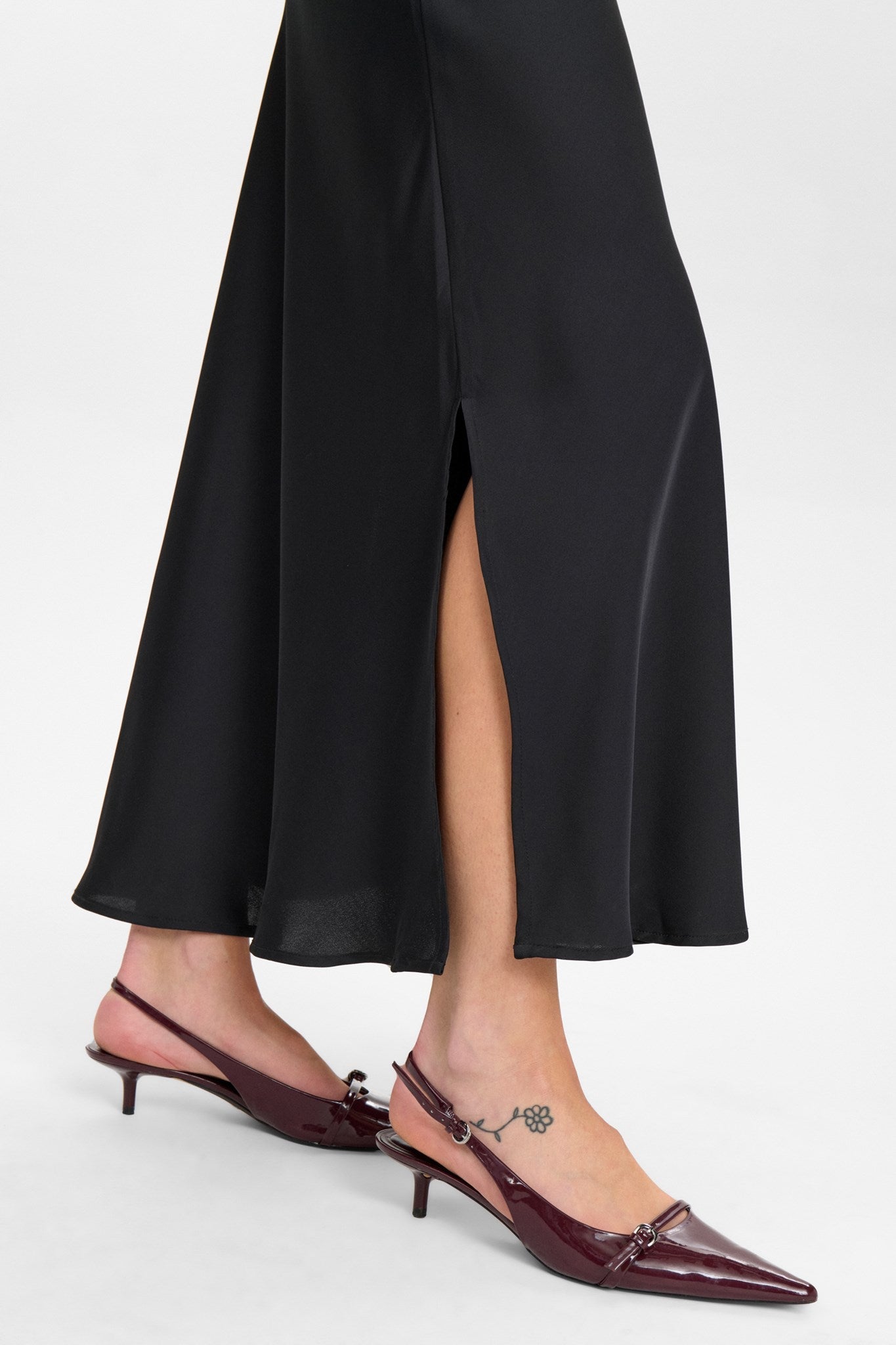 NUEVERY DRESS - Caviar